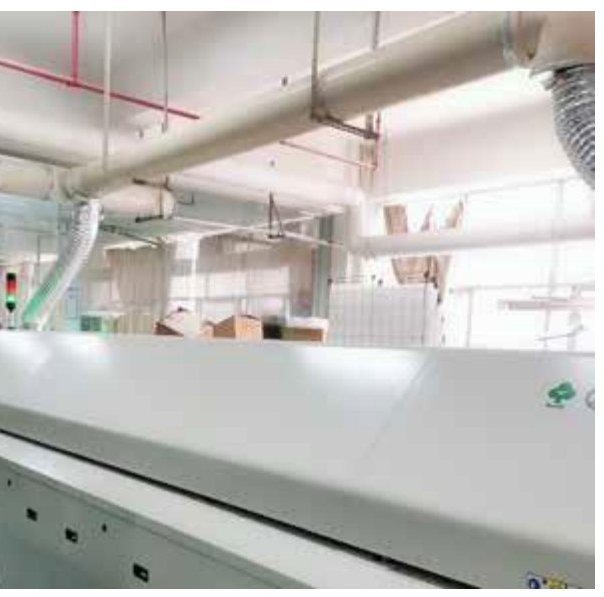 Reflow soldering oven on the production line